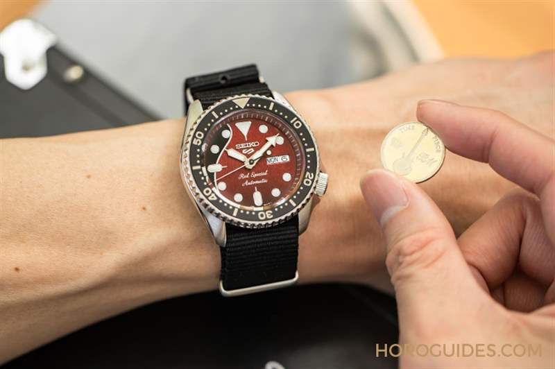 SEIKO - 搖滾迷燃起來! SEIKO 5 x 皇后合唱團(tuán)Brian May 聯(lián)名表