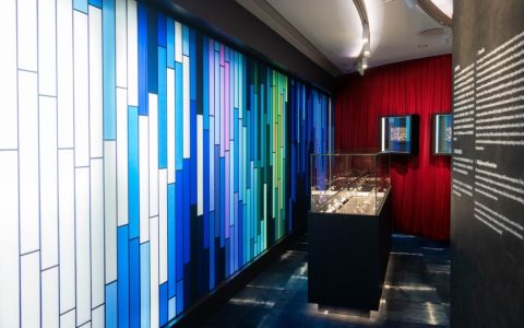 梵克雅寶L'éCOLE珠寶藝術學院在香港舉辦「男士戒指：Yves Gastou傳奇珍藏」展覽