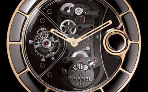 回顧現代異國情調香奈兒J12逆行神秘陀飛輪腕表
