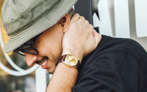 照片報道邁阿密巴塞爾藝術展的美麗人物和他們佩戴的手表