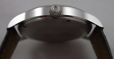 Nivrel Grand Guilloche watch side and crown 入門級Nivrel Grand Guilloche腕表介紹ETA2824-2機芯