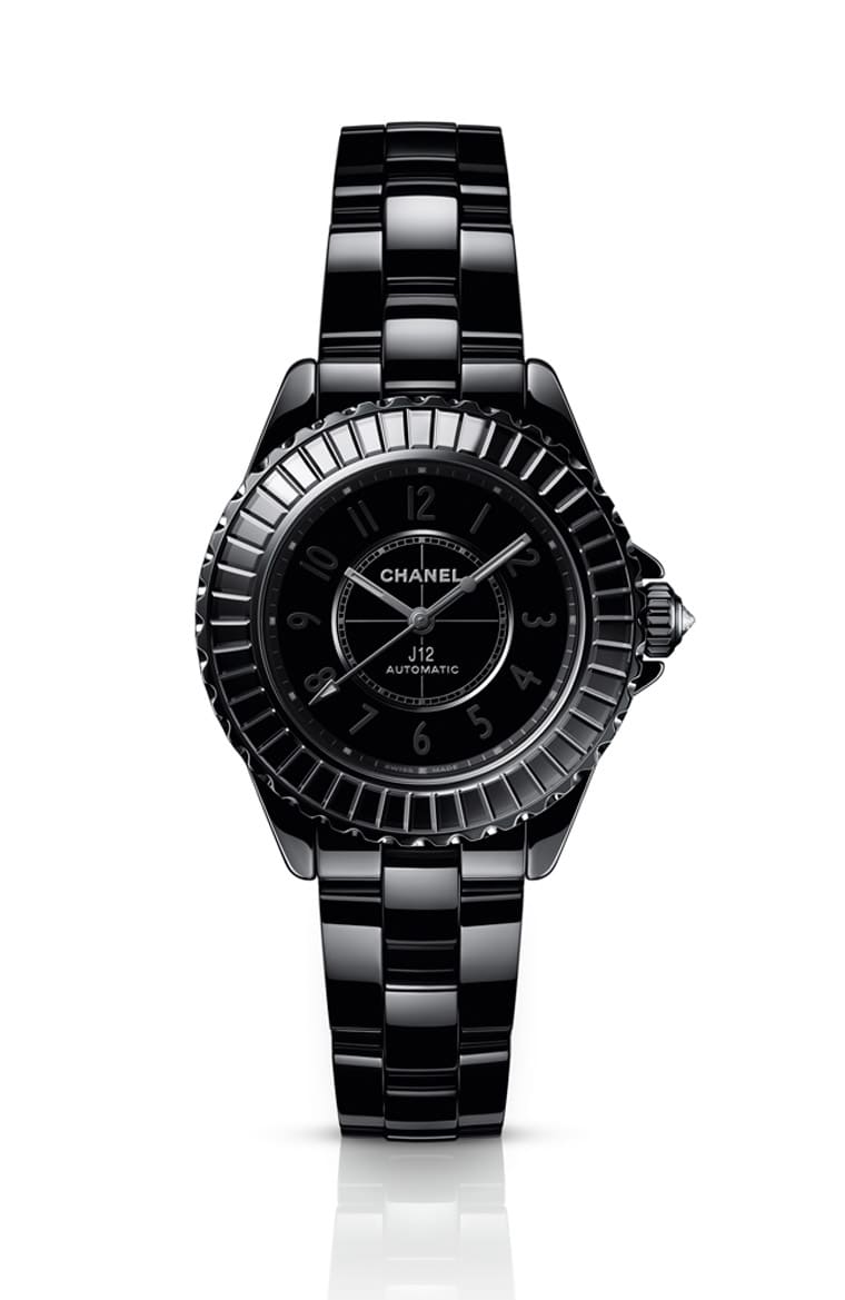 香奈兒J12系列引領陶瓷美學新風潮盤點近年重要話題大作