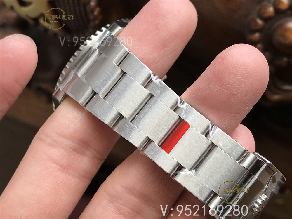 VS廠41綠水鬼深度評測:勞力士潛航者型系列m126610lv-0002新款綠水鬼