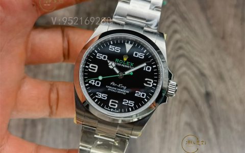 Jean-Claude Biver匠心之作：BIVER Automatique三針自動(dòng)表的工藝與美學(xué)